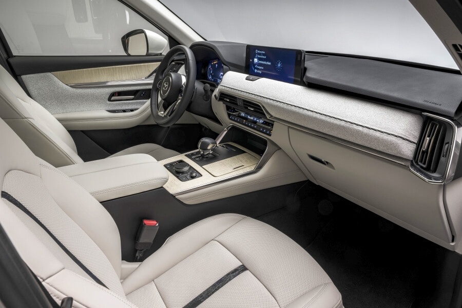 Mazda CX-60 - kokpit