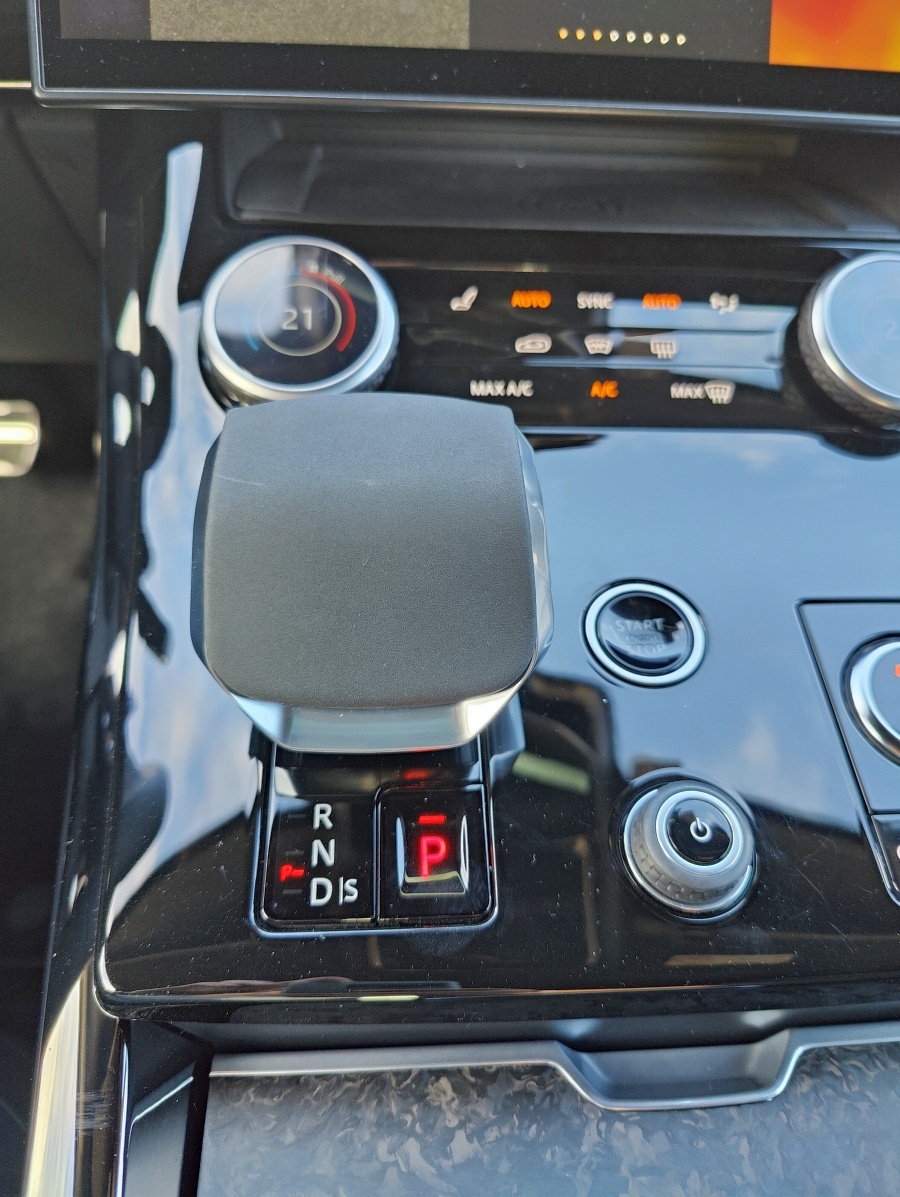 2023 Range Rover Sport PHEV p510 (1)