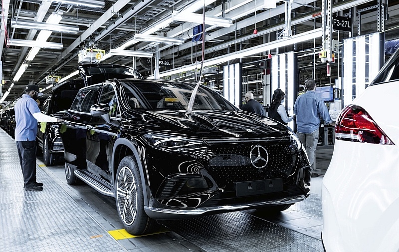 Mercedes EQS SUV
