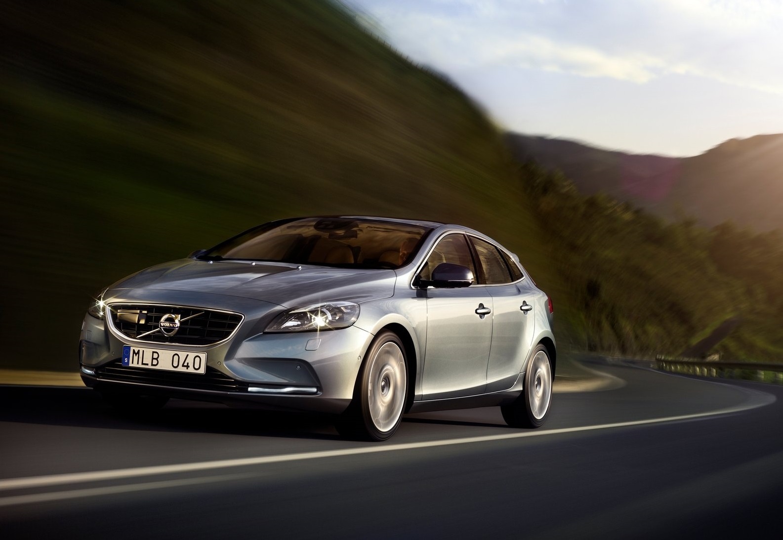 Volvo V40