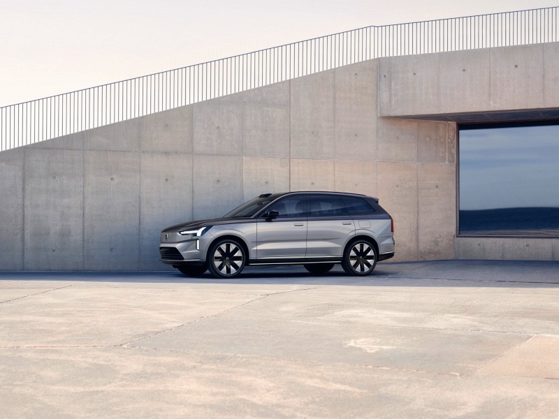 2026 Volvo EX90