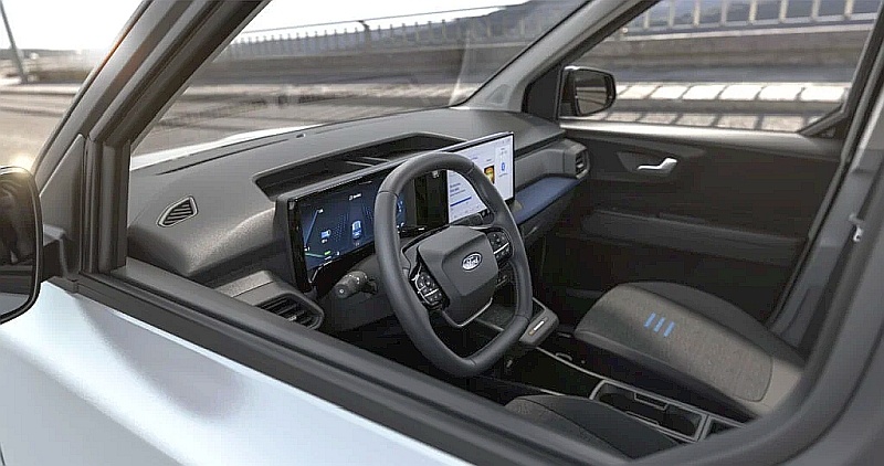 2024 Ford E-Tourneo Courier