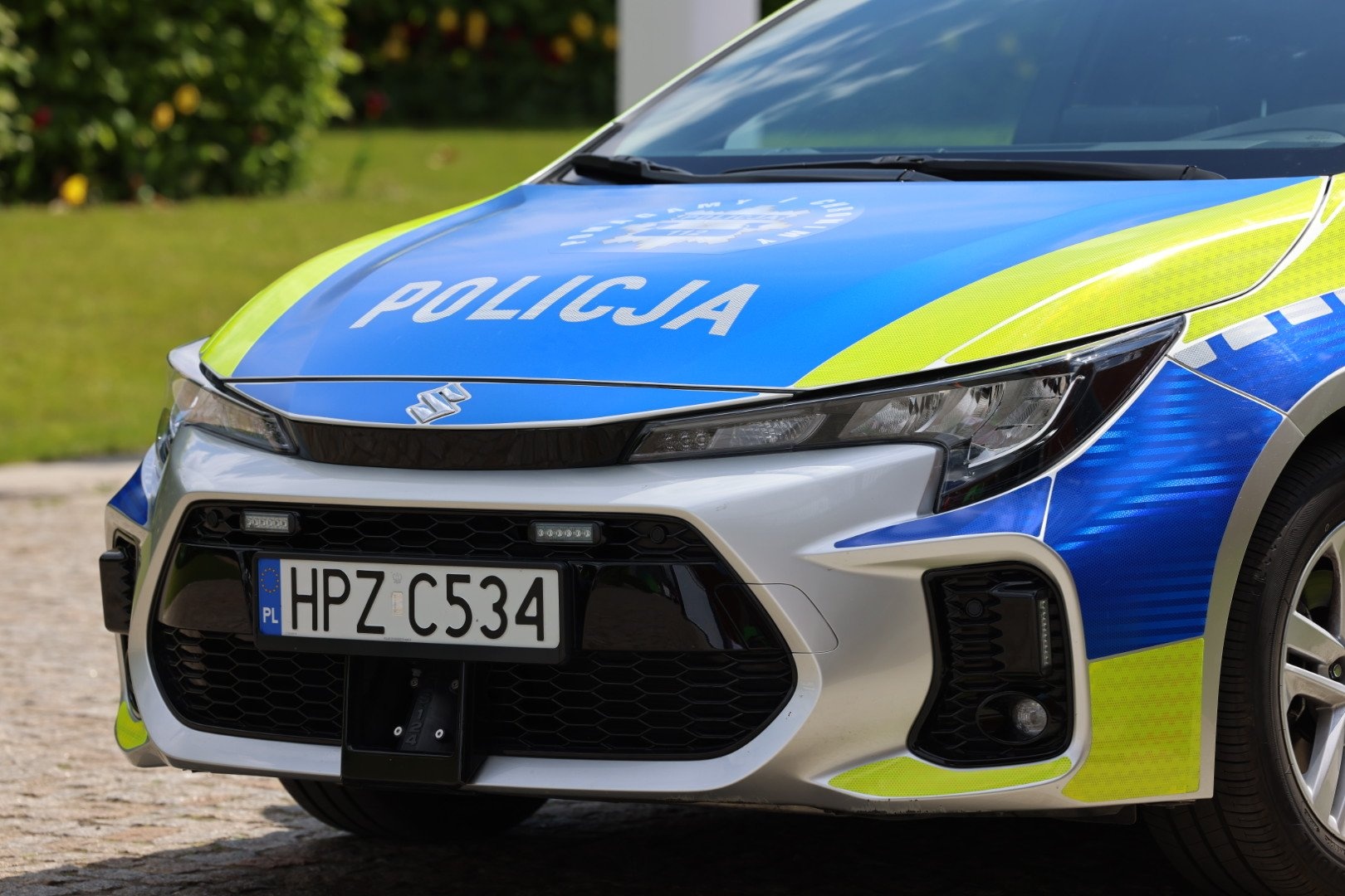 Młody kierowca musi zapłacić 3 tys. zł mandatu. Fot. @PolskaPolicja/Twitter