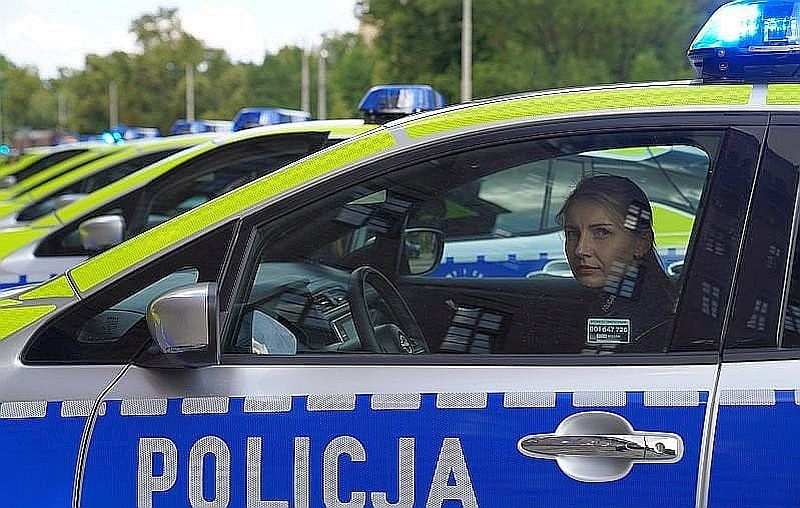 Nissan Leaf - policja