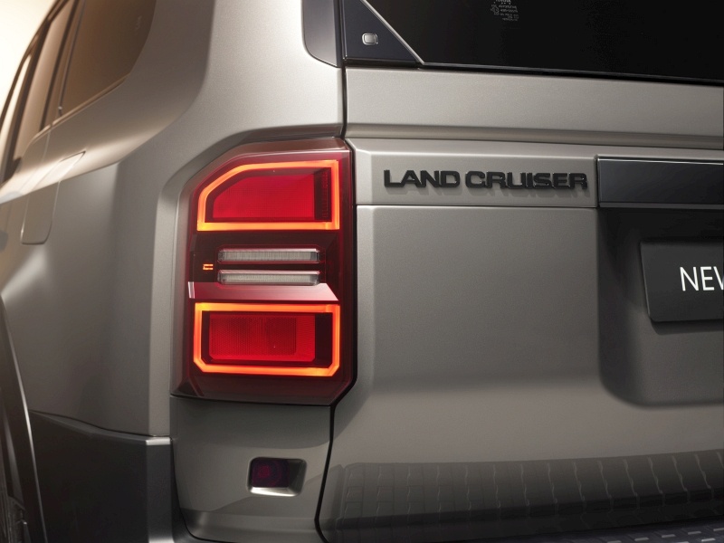 2024 Toyota Land Cruiser Prado