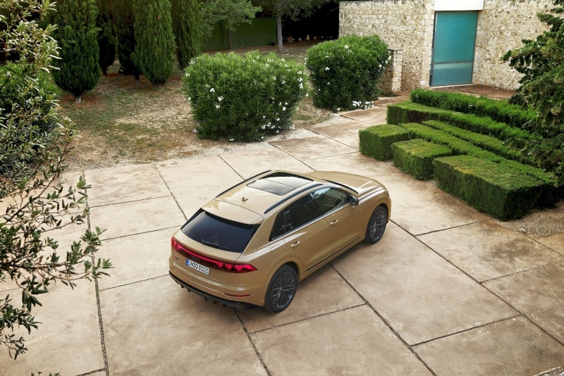 2024 Audi Q8