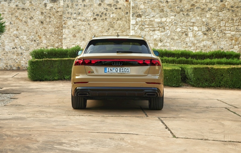 2024 Audi Q8