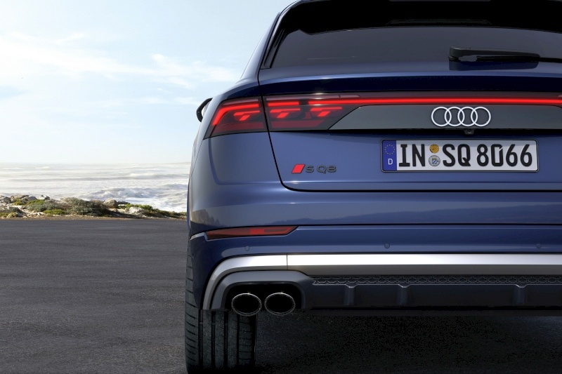 2024 Audi sQ8