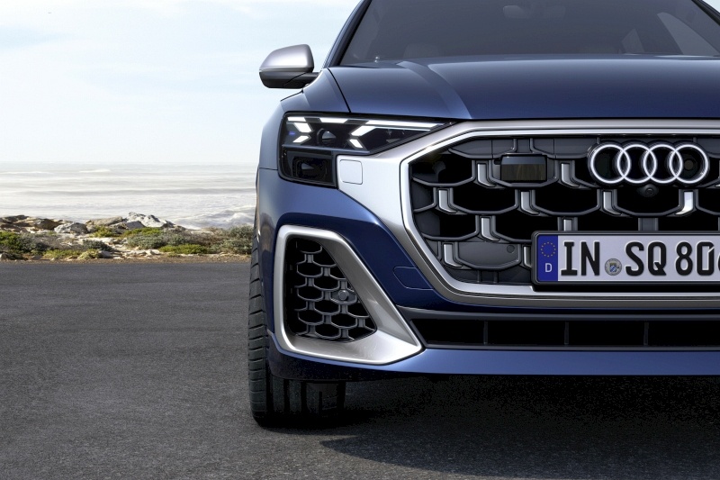 2024 Audi sQ8