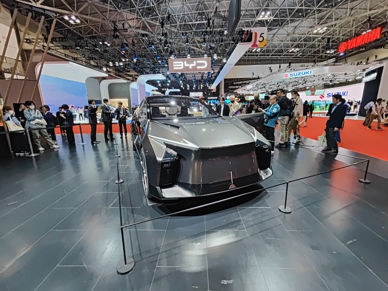 2024 Lexus LF-ZL