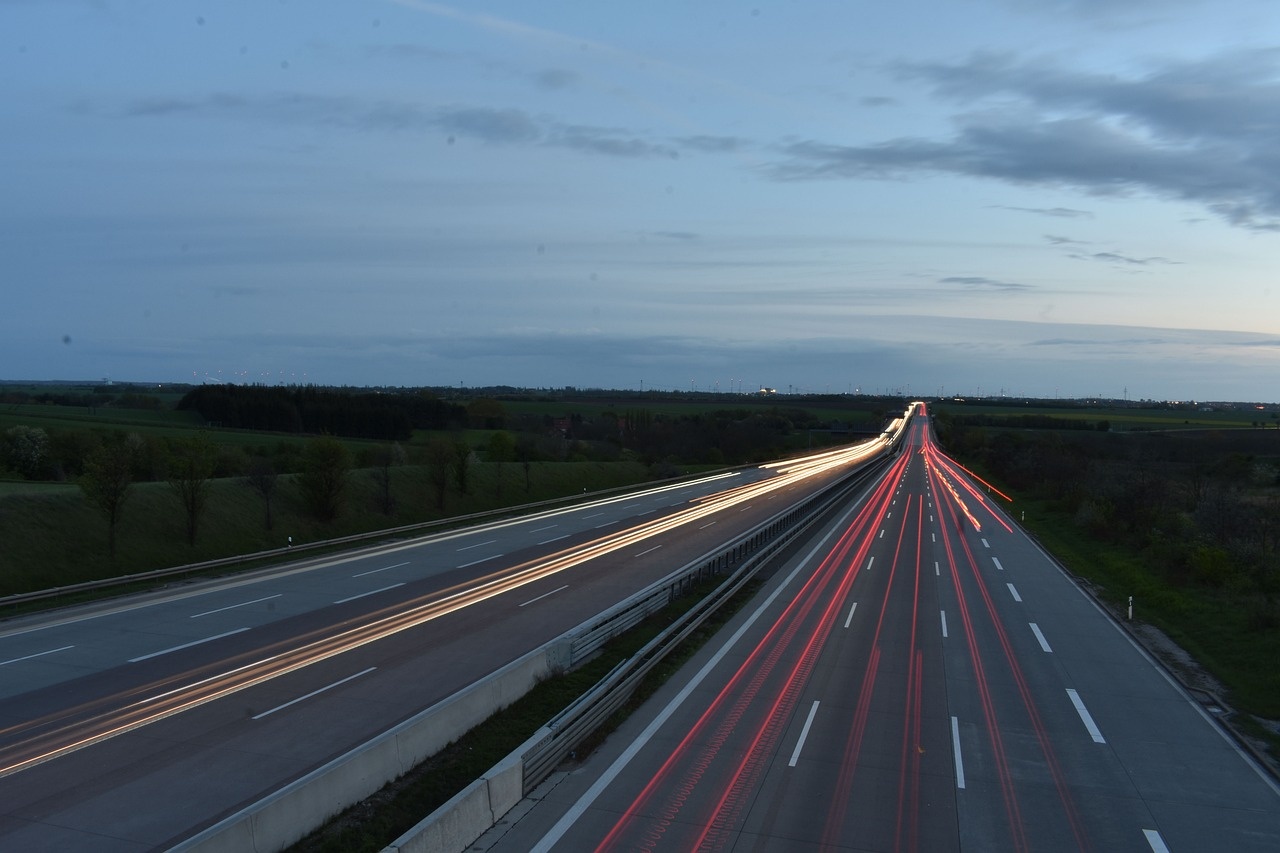 83-latek pomylił zjazdy. Fot. Pixabay