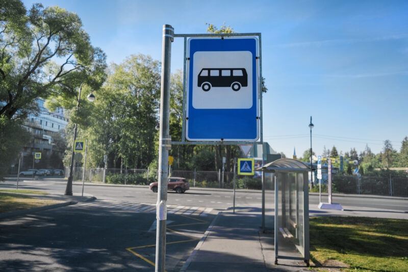 przystanek autobusowy przepisy znak
