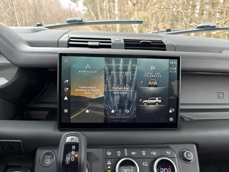 Land Rover Defender 130 V8 - ekran
