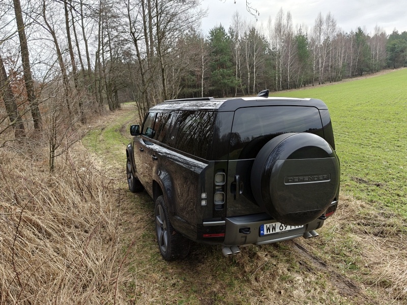 Land Rover Defender 130 V8 - tył