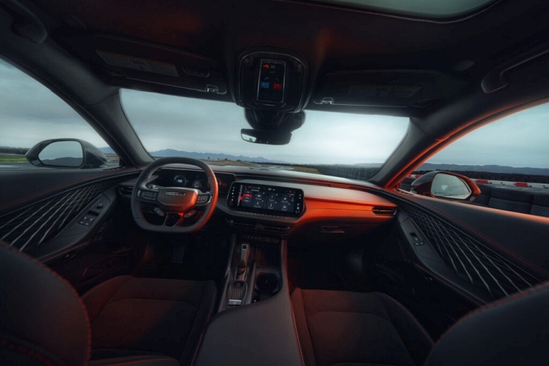 2024 Dodge Charger Daytona - kokpit