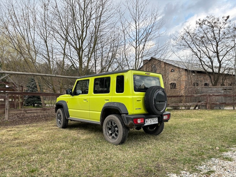 Suzuki Jimny 5d bok tył