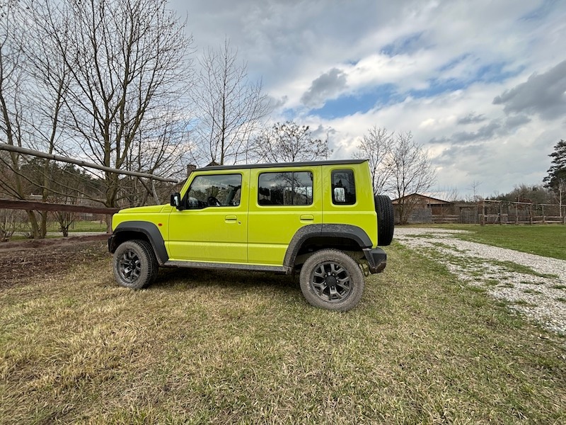 Suzuki Jimny 5d bok
