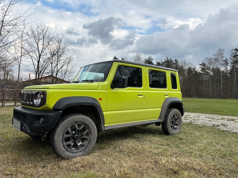 Suzuki Jimny 5d przód bok