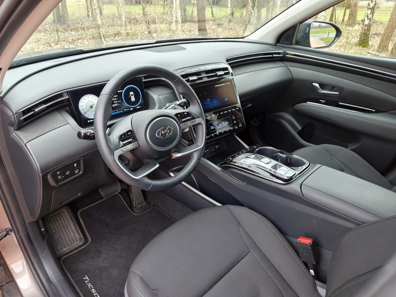 2023 Hyundai Tucson HEV - kokpit