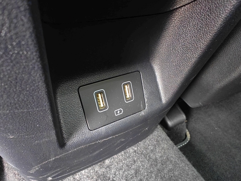 2023 Hyundai Tucson HEV - USB