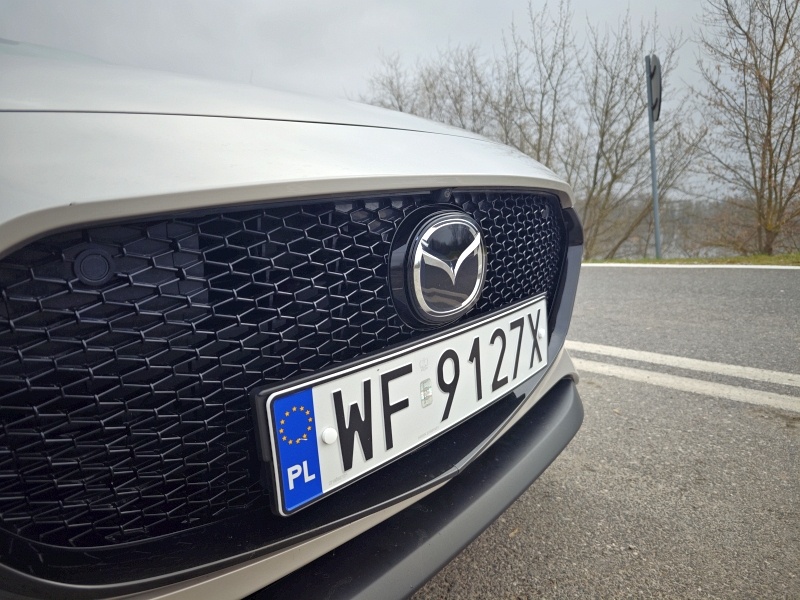 2024 Mazda 3 e-Skyactiv-X - grill