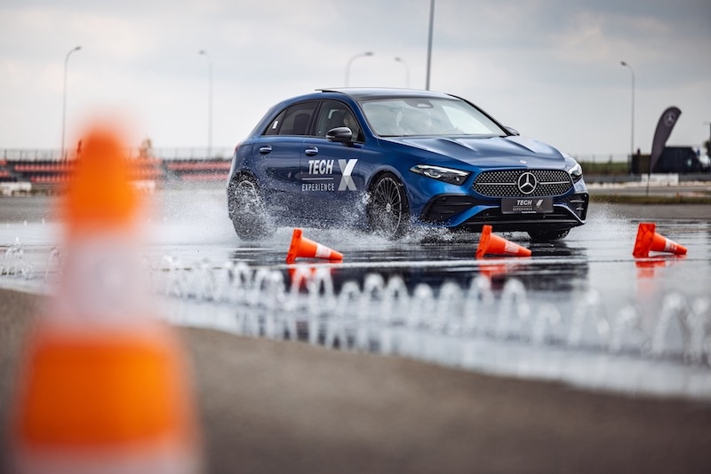 Mercedes-Benz Tech Experience płyta poślizgowa