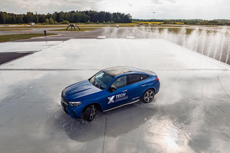 Mercedes-Benz Tech Experience płyta poślizgowa