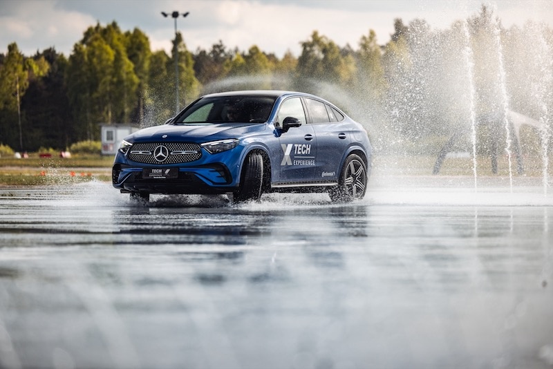 Mercedes-Benz Tech Experience płyta poślizgowa