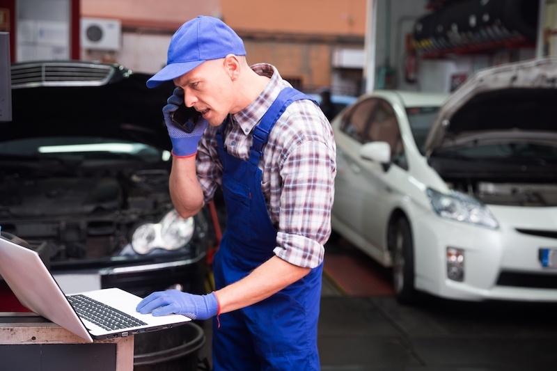 mechanik warsztat telefon