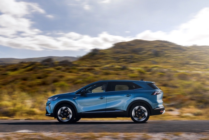 Renault Symbioz - bok