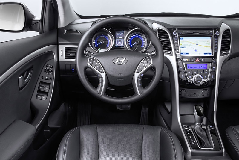 Hyundai i30 wnętrze