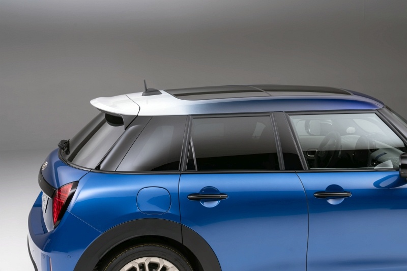 2025 Mini 5d - bok