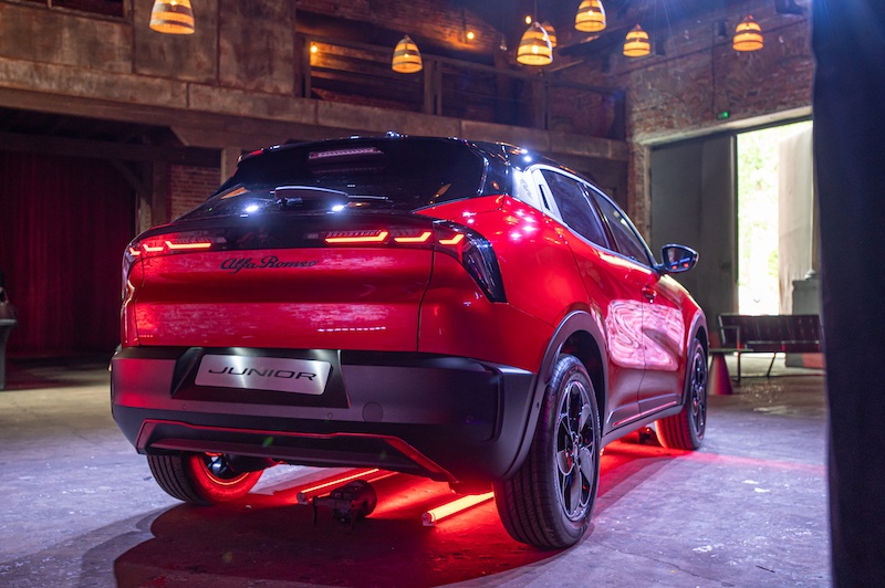 Alfa Romeo Junior tył