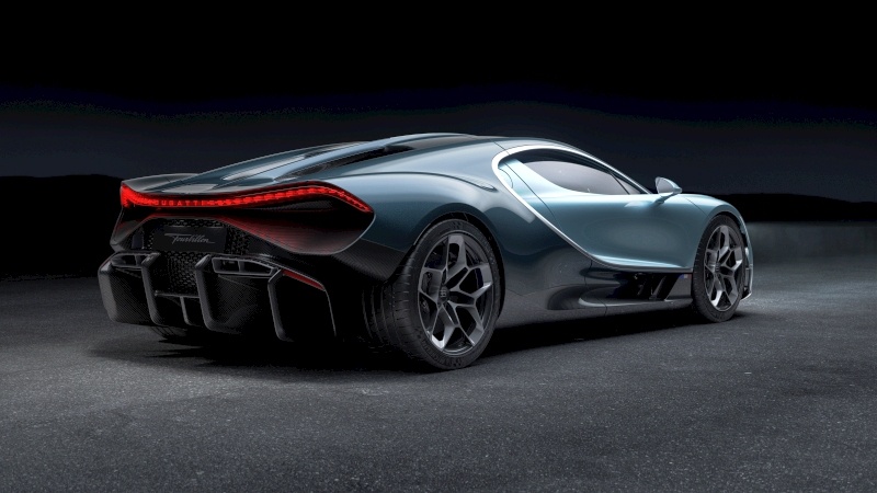 Bugatti Tourbillon - tył