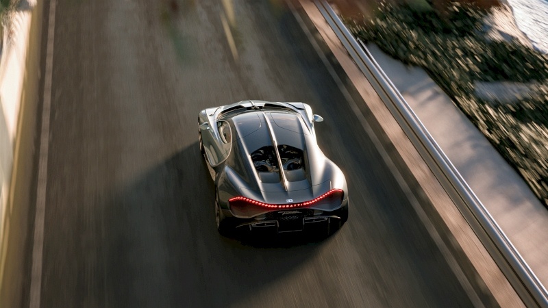 Bugatti Tourbillon - tył