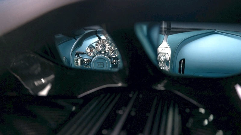 Bugatti Tourbillon - kokpit