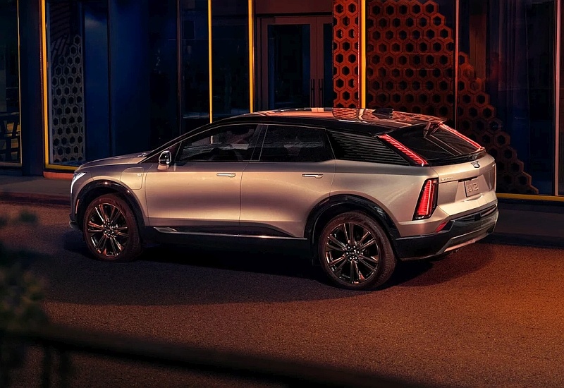 Cadillac Optiq - tył