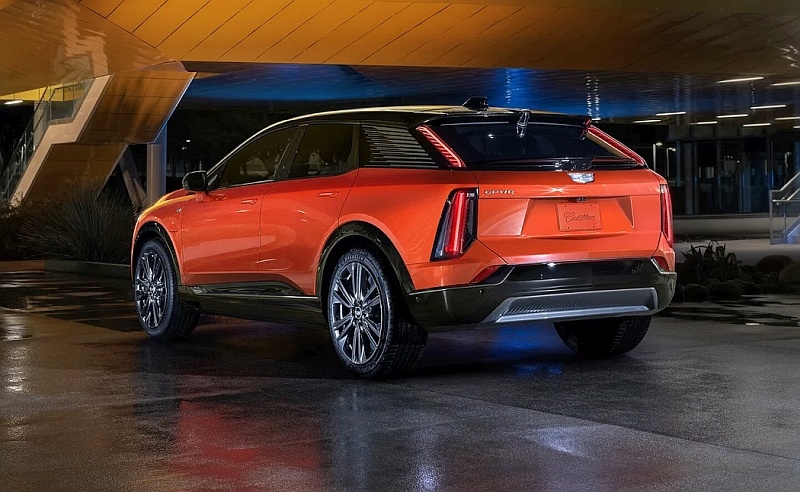 Cadillac Optiq - tył