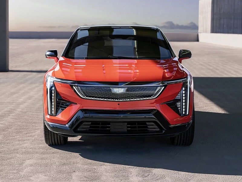 Cadillac Optiq - przód