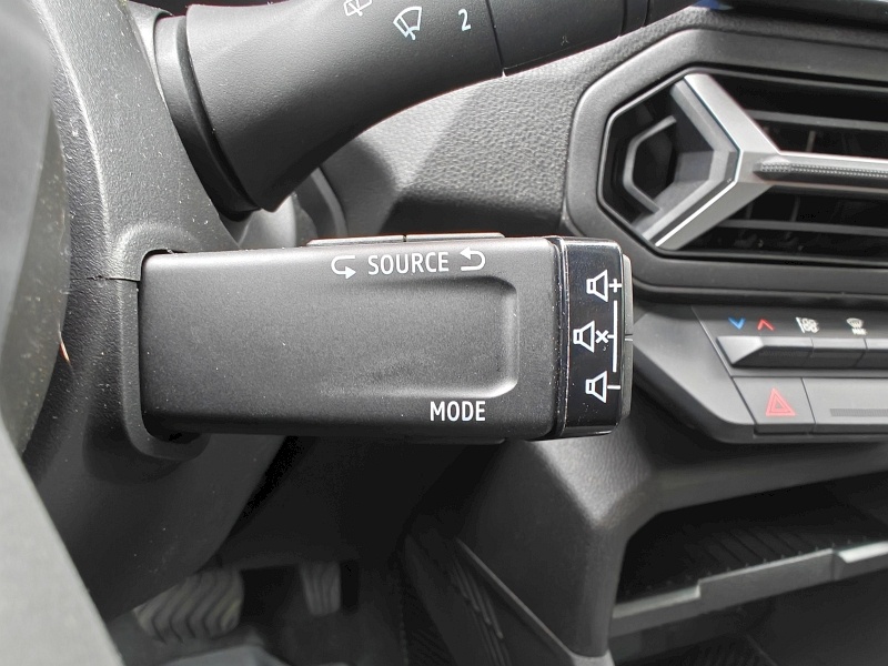 Dacia Duster III Hybrid 140 - joystick