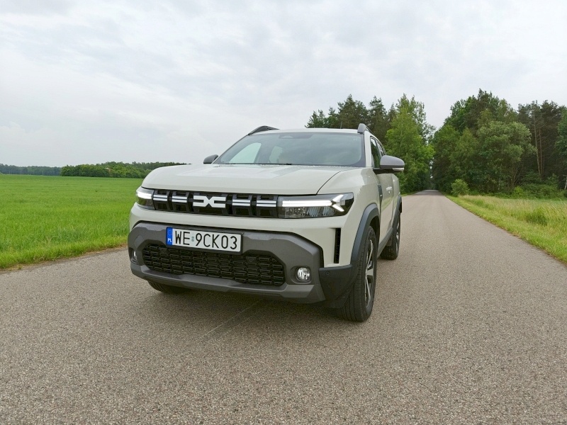 Dacia Duster III Hybrid 140 - przód