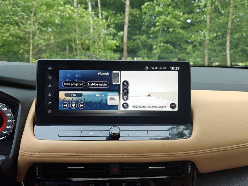 Nissan X-Trail e-Power - ekran