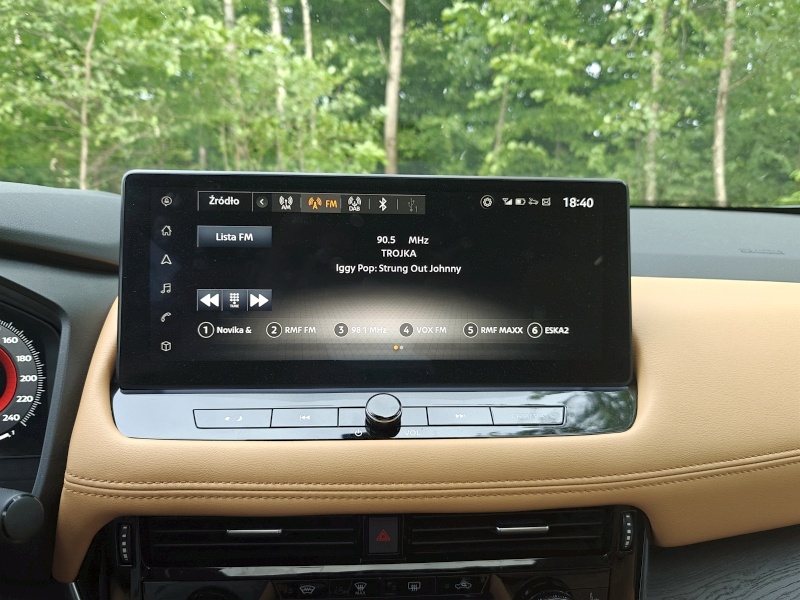 Nissan X-Trail e-Power - ekran