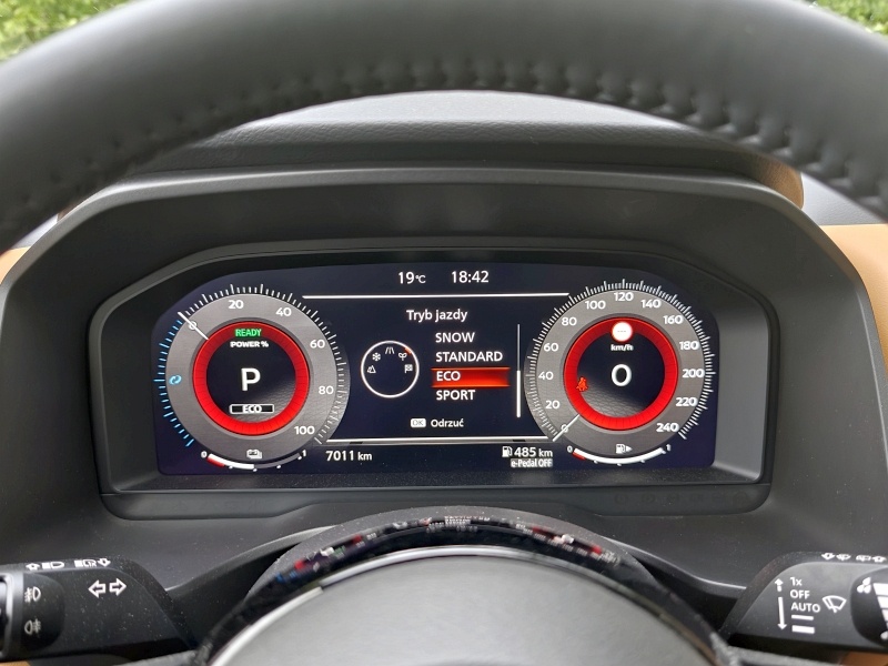 Nissan X-Trail e-Power - ekran