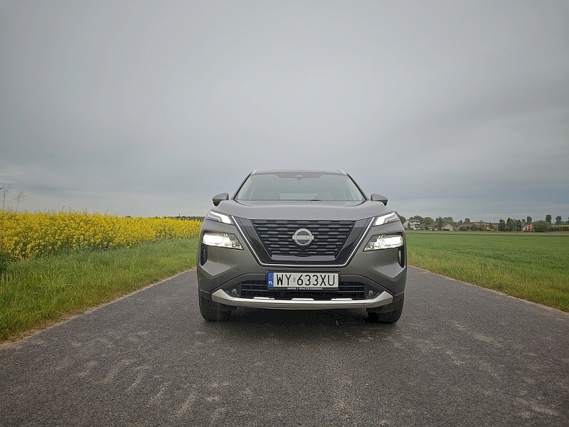 Nissan X-Trail e-Power - przód