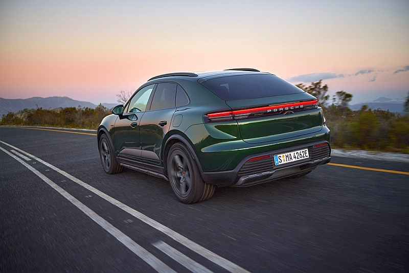 Porsche Macan EV 4S - tył