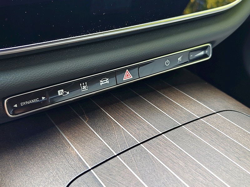 2024 Mercedes E 220 d - przyciski