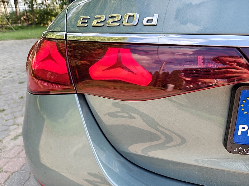 2024 Mercedes E 220 d - lampa