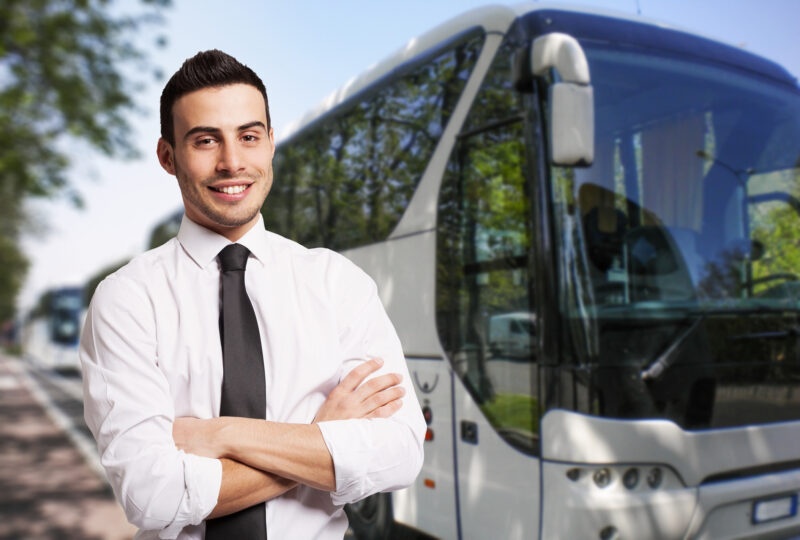 autobus kierowca młody