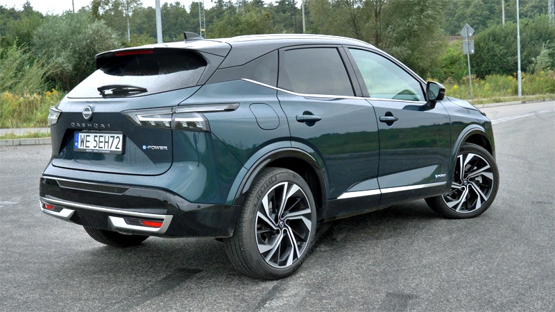 Nissan Qashqai tył prawy